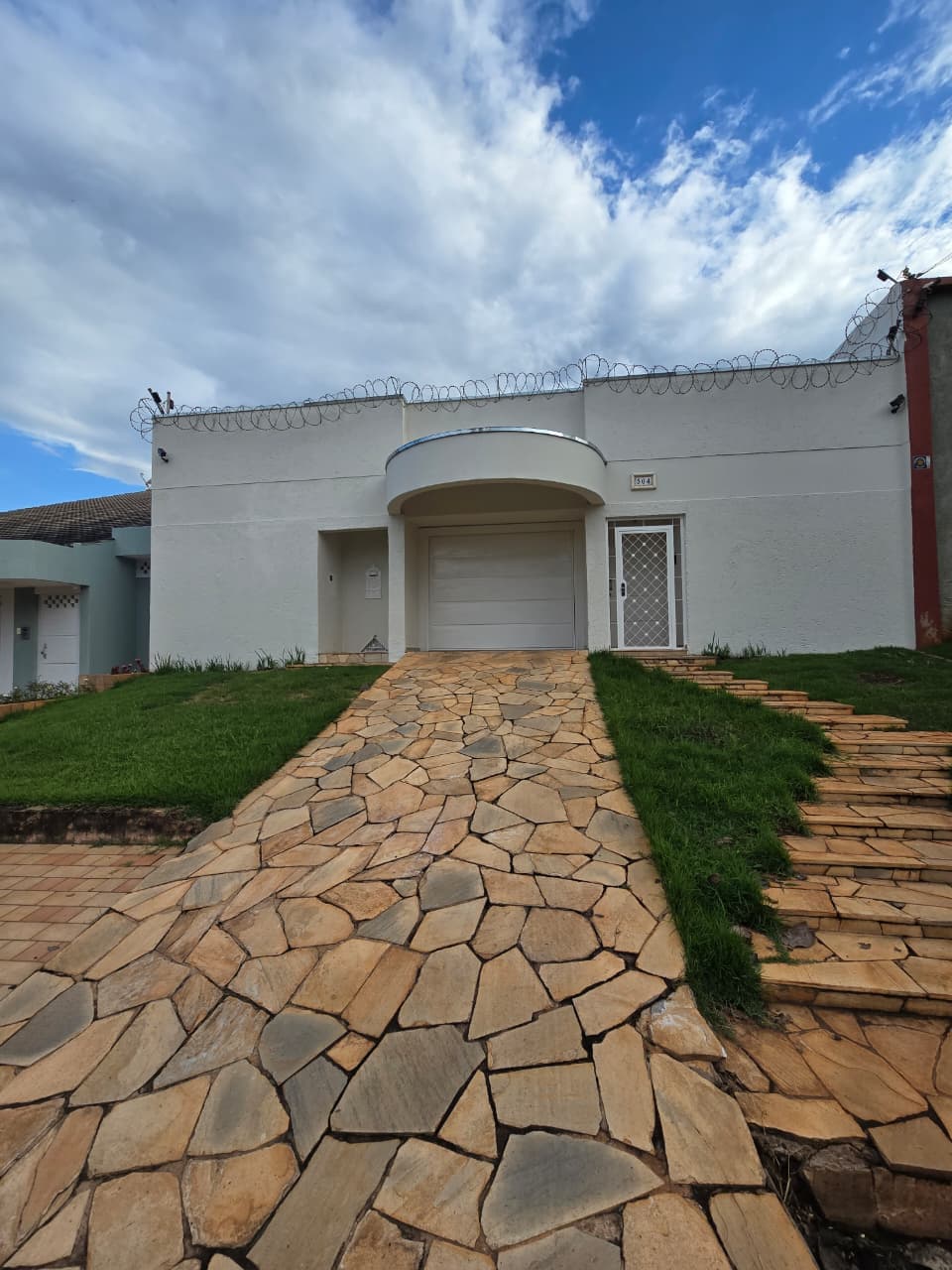 Casa no Jardim Karaíba — foto principal